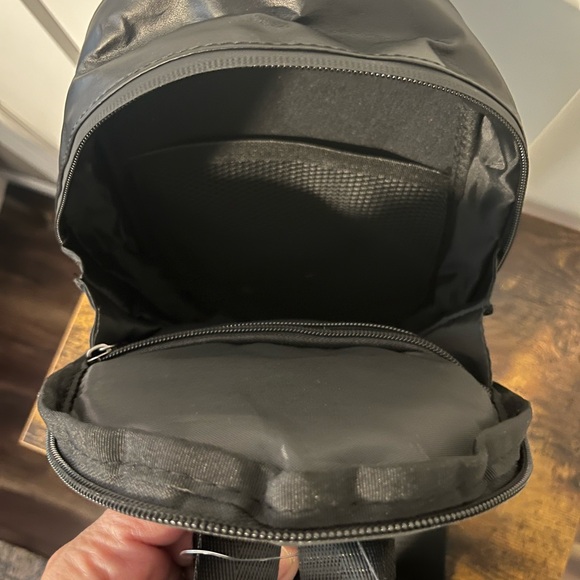 Geometric Black Men's Bag - Picture 4 of 4